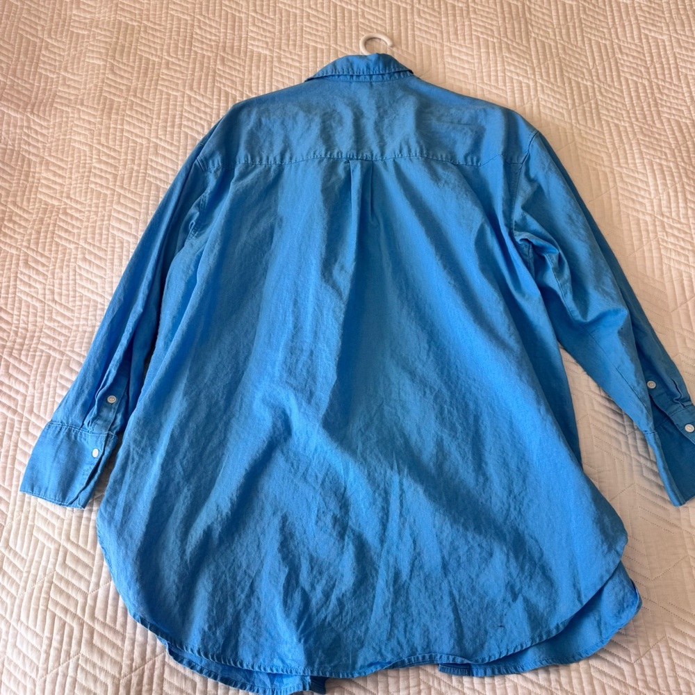 H&M Button-Down Shirt in Bright Turquoise - Picture 10 of 11